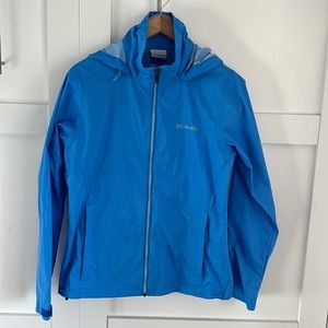 Columbia lightweight, hooded rain jacket. Size Medium